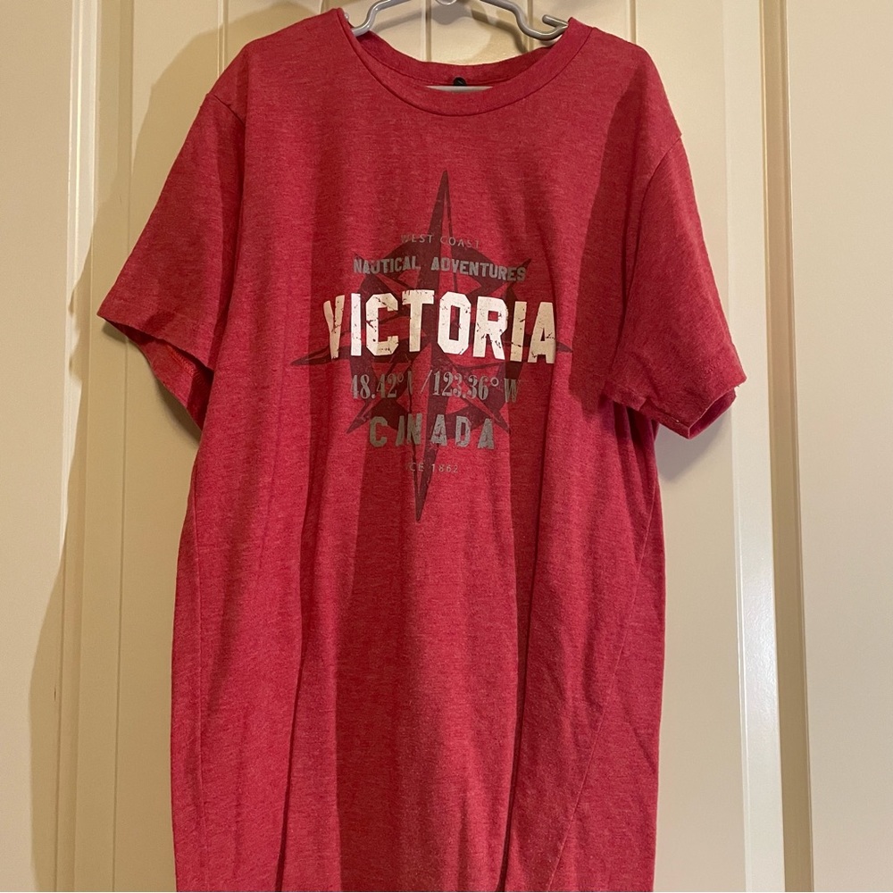 Red Canada logo shirt bought in Canada men’s small